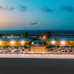 Hotel Curacao Airport